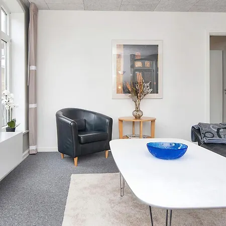 Отель Three-bedroom In Bredebro 3*