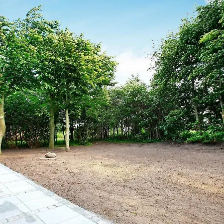 Отель Three-bedroom In Bredebro 3*