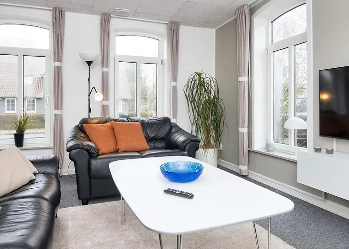 Three-bedroom In Bredebro