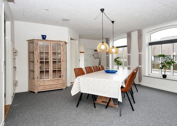Hotel Three-bedroom In Bredebro Ballum