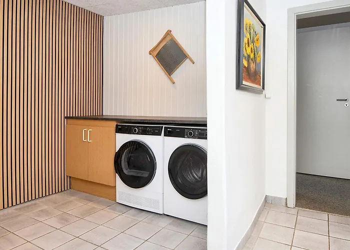 Hotel Three-bedroom In Bredebro Ballum