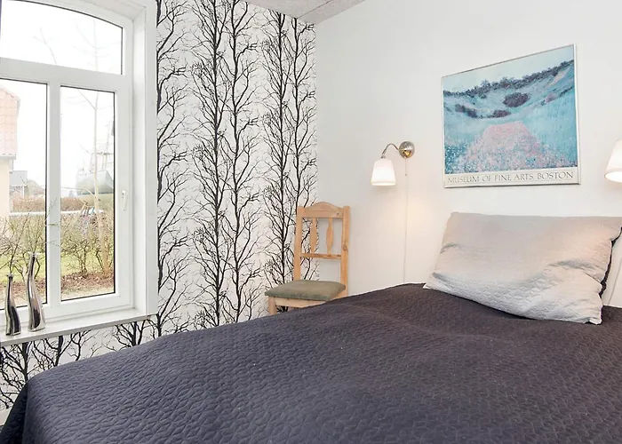 Hotel Three-bedroom In Bredebro 3*